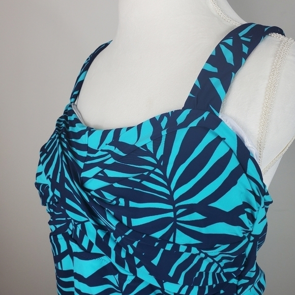Lands End One Piece Swimsuit Ruffle Hem Swimdress - Picture 3 of 13